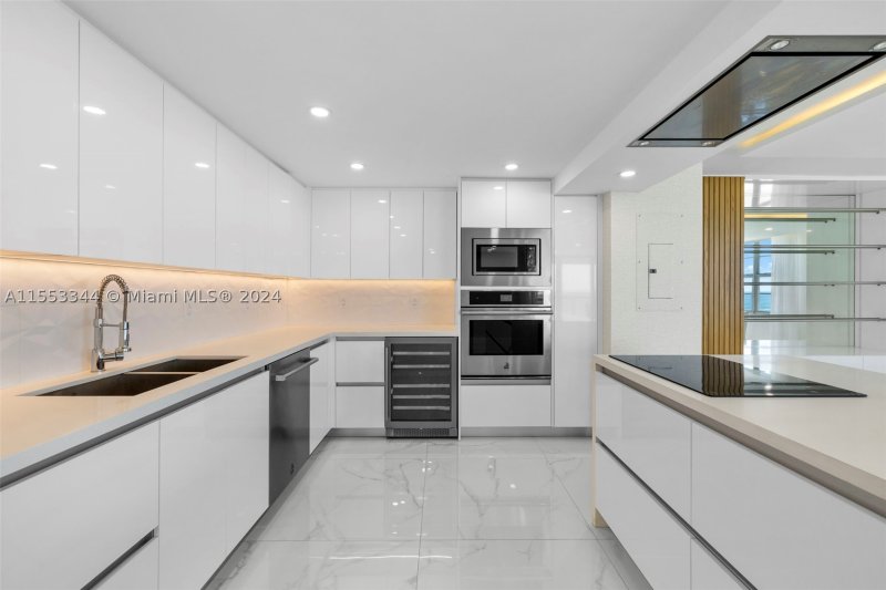 Apartment for rent at Seacoast 5151 1527