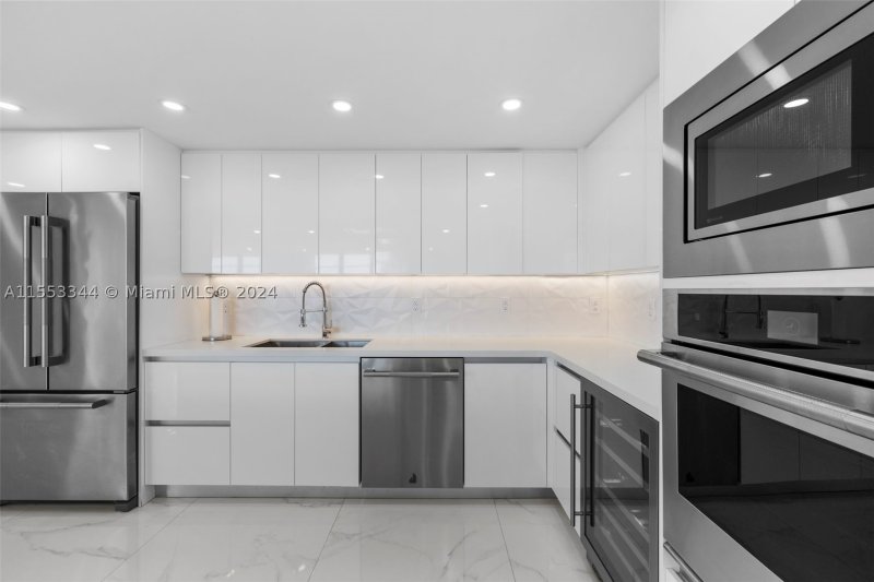 Apartment for rent at Seacoast 5151 1527