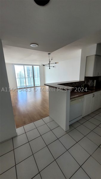 Condo for sale at Mark on Brickell 2805
