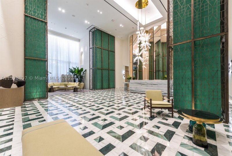 Condo for sale at SLS Lux Brickell 3009