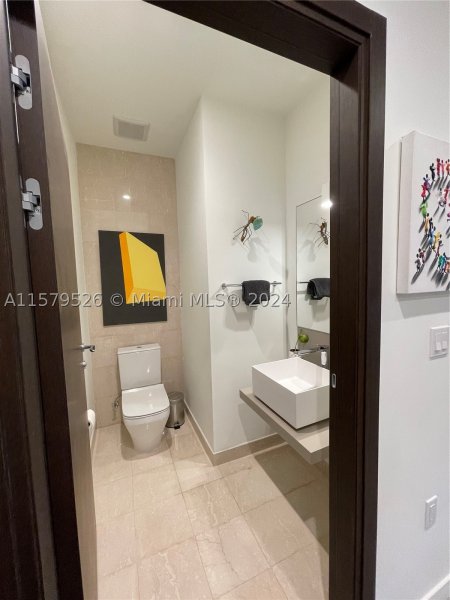 Comprar apartamento en Brickell Flatiron 1811