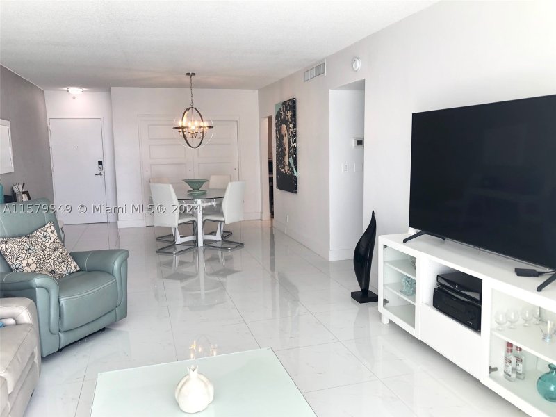 Apartment for rent at Tides Hollywood Beach 14M