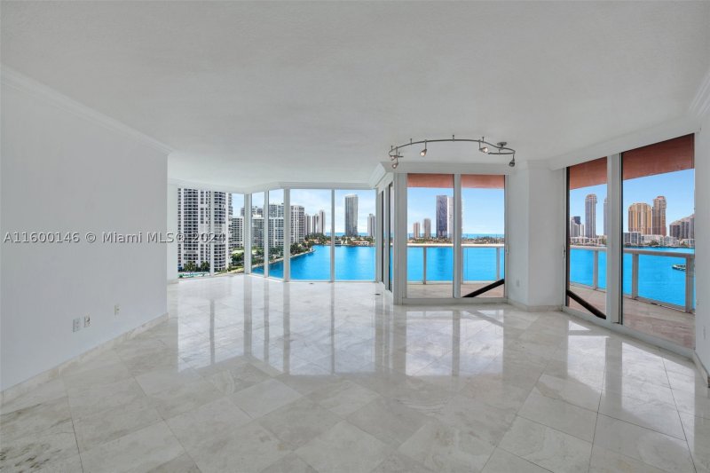 Condo for sale at Hidden Bay 1208
