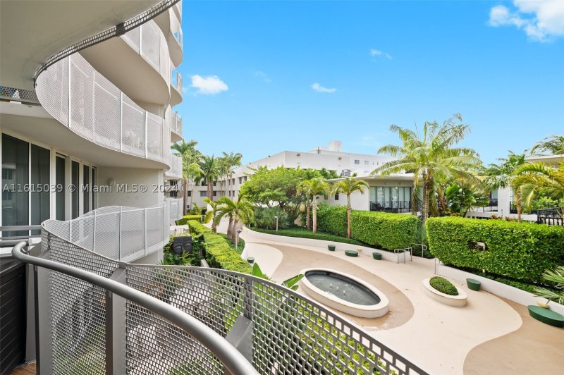 Condo for sale at Artepark North 206