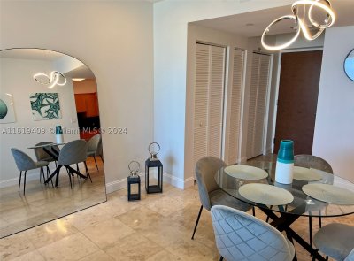 Alquiler de apartamento en Akoya 2610