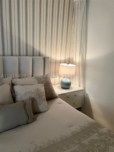 Apartment for rent at Akoya 2610