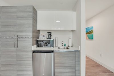 Comprar apartamento no Costa Hollywood S316