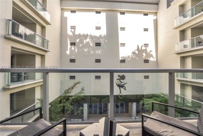 Comprar apartamento no Costa Hollywood S316