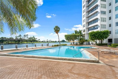 Comprar apartamento no Blair House 4B