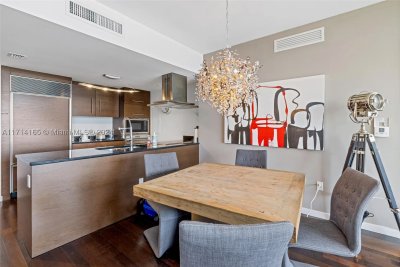 Comprar apartamento no Icon Brickell Tower II 4805