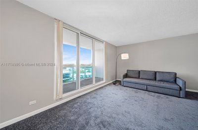 Comprar apartamento en Roney Palace 1030