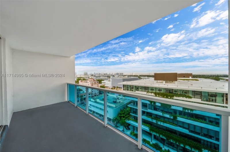 Comprar apartamento en Roney Palace 1030
