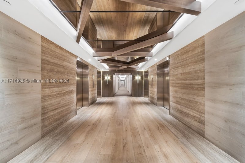 Comprar apartamento en Roney Palace 1030