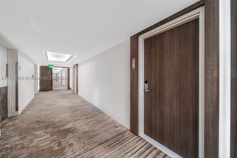Comprar apartamento en Roney Palace 1030