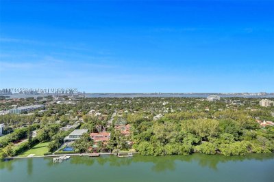 Comprar apartamento en Fontainebleau II 2114/2116