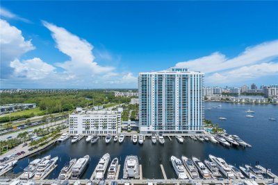 Comprar apartamento en Marina Palms Yacht Club 2001