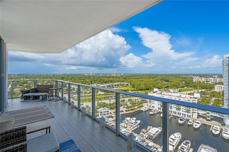 Condo for sale at Marina Palms Yacht Club 2001
