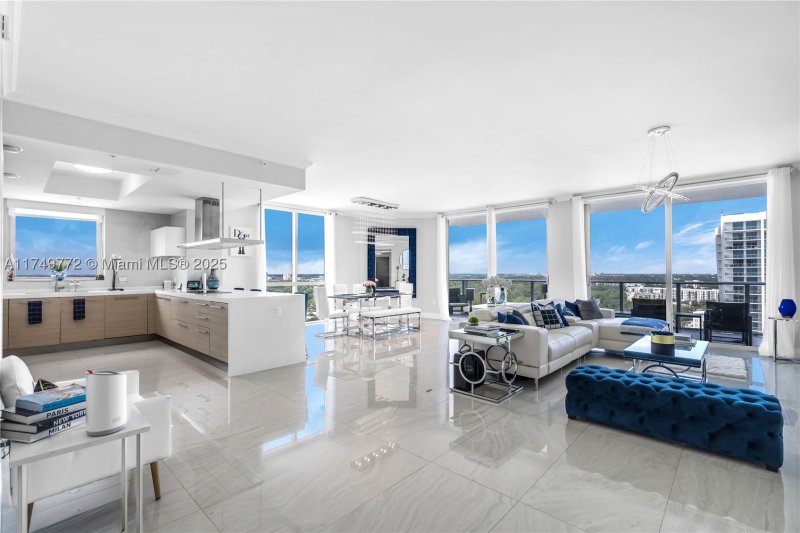 Condo for sale at Marina Palms Yacht Club 2001