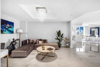 Comprar apartamento en Marina Palms Yacht Club 2001