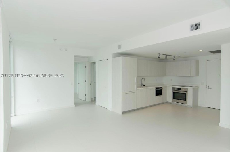 Condo for sale at Paraiso Bayviews 2009