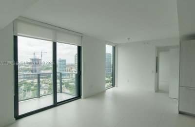 Comprar apartamento no Paraiso Bayviews 2009