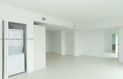 Comprar apartamento no Paraiso Bayviews 2009