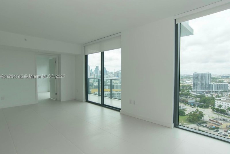 Condo for sale at Paraiso Bayviews 2009