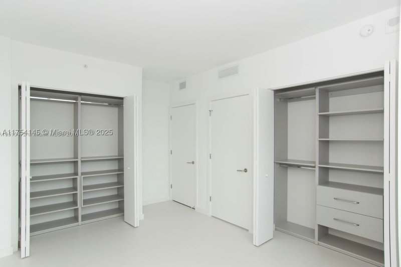 Condo for sale at Paraiso Bayviews 2009