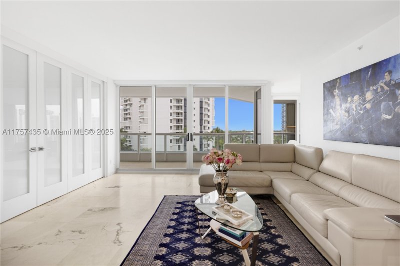 Condo for sale at South Tower at The Point 902