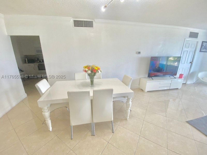 Condo for sale at Balmoral Condo 8M