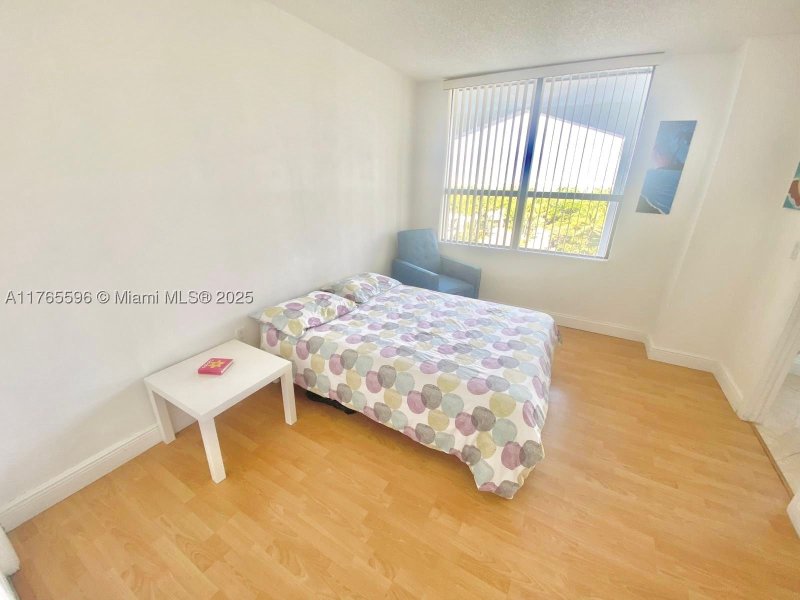 Condo for sale at Balmoral Condo 8M