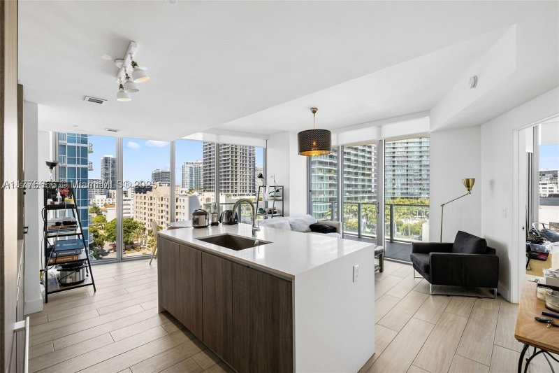 Comprar apartamento en Biscayne Beach 901