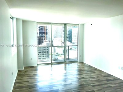 Comprar apartamento no 500 Brickell West Tower 1610
