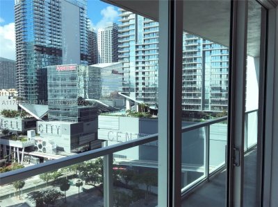 Comprar apartamento no 500 Brickell West Tower 1610