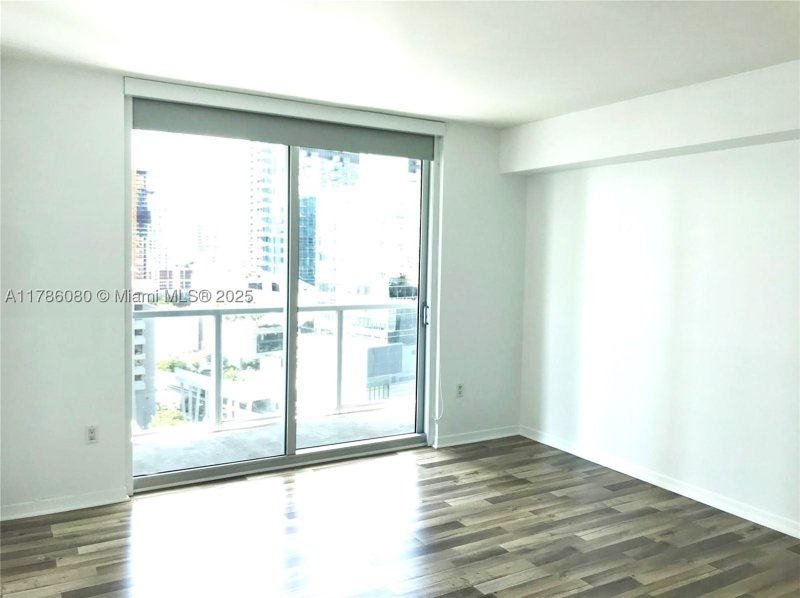 Condo for sale at 500 Brickell West Tower 1610