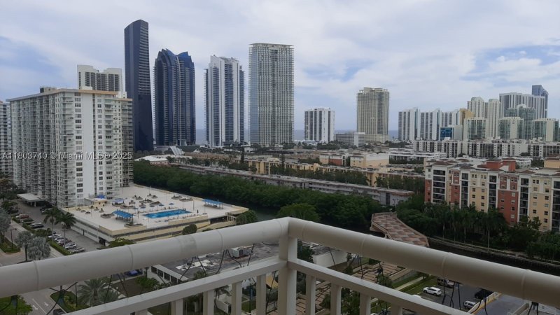 Comprar apartamento en Winston Towers 1711