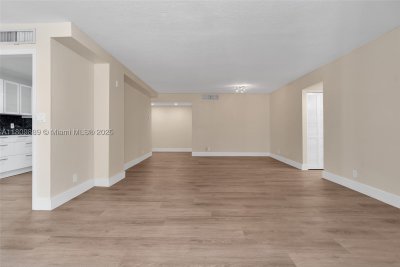 Comprar apartamento en La Mer Estates 1004