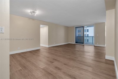 Comprar apartamento en La Mer Estates 1004