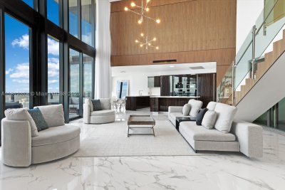 Aluguel de apartamento no Porsche Design Tower 4603