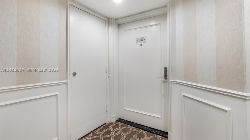 Condo for sale at 3000 Williams Island 1103