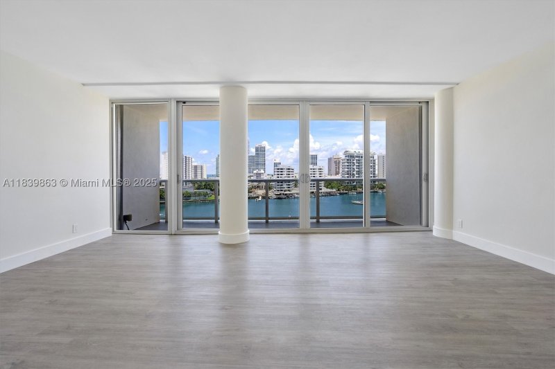 Condo for sale at King Cole 718+Dock Sli