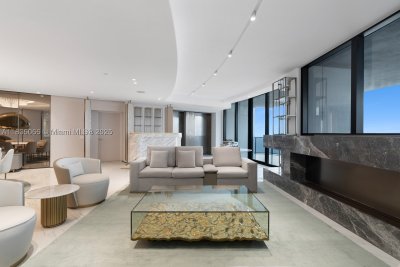 Comprar apartamento no Porsche Design Tower 2701