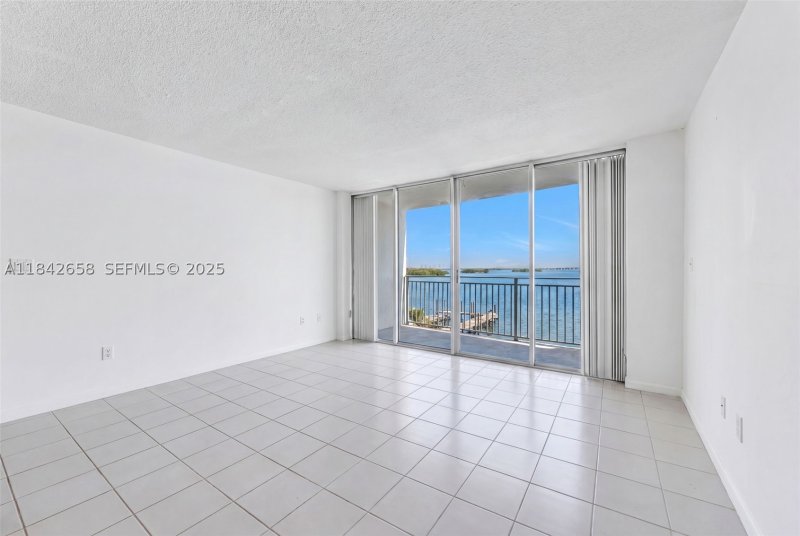 Condo for sale at Palm Bay Condo 4H