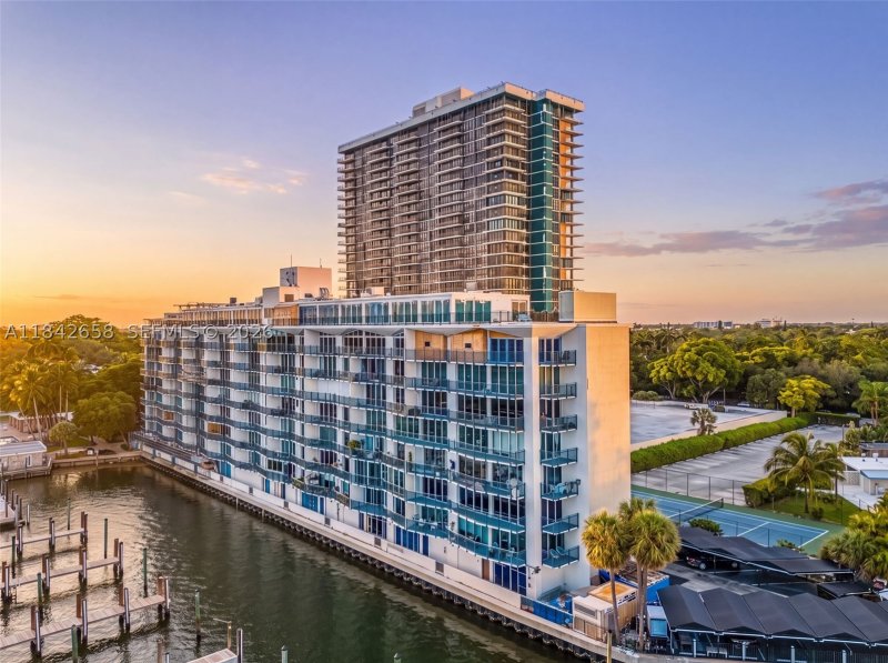 Condo for sale at Palm Bay Condo 4H