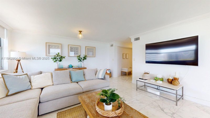 Condo for sale at Malaga Towers 9A