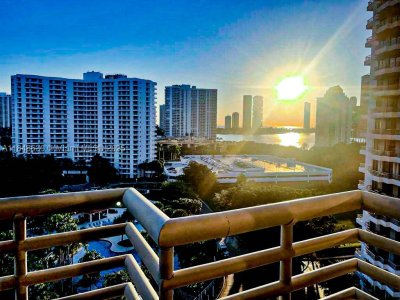 Comprar apartamento en Parc Central Aventura 1207