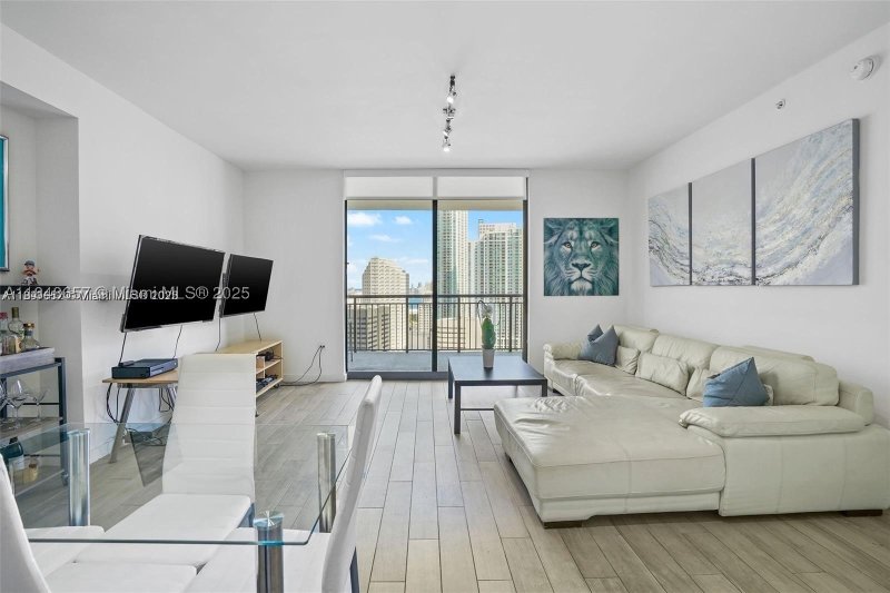 Comprar apartamento no Nine at Mary Brickell Village 2717
