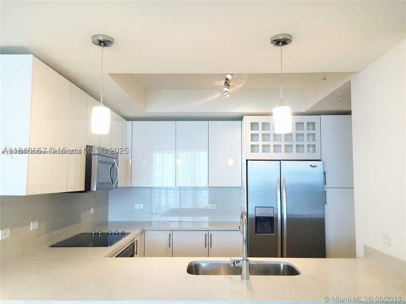 Comprar apartamento no Nine at Mary Brickell Village 2717