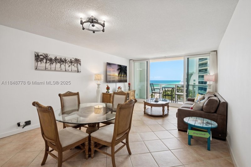 Apartment for rent at Alexander Towers 1015