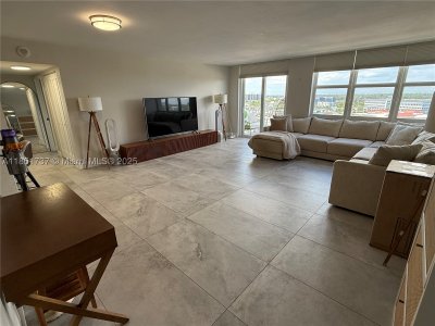 Bayview Towers Apt #B1406